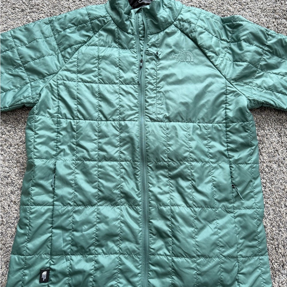 The North Face circular packable lightweight jack… - image 2